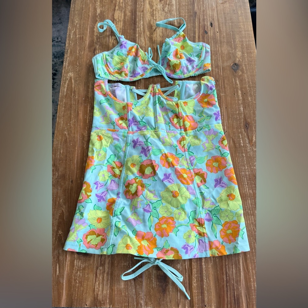 Savage x Fenty Free Spirit Floral Unlined Plunge Bra & Cupless Corset set
